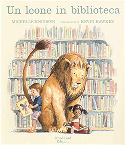 Un leone in biblioteca